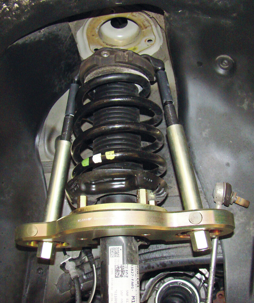 Removal and mounting aid for McPh. suspension struts (base tool)