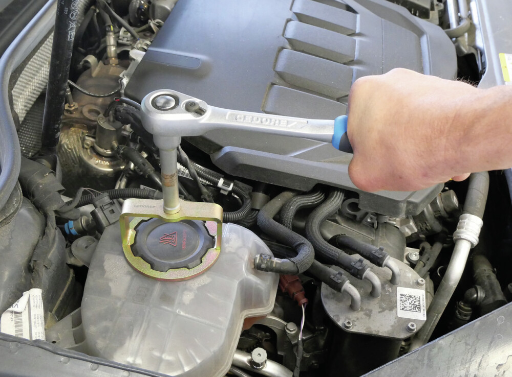 Special Spanner for Cooling Water Cap, VAG