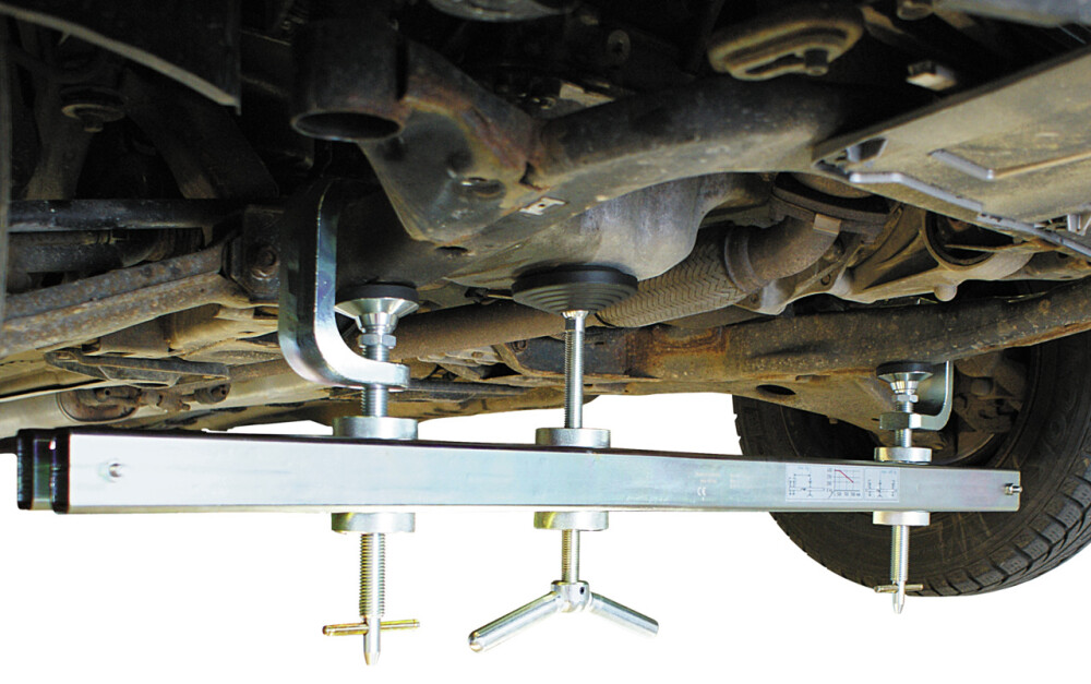 Supporting Device for Engines