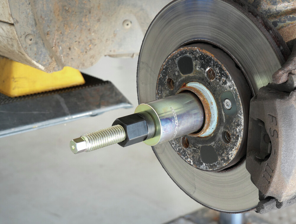 Drive Shaft Insertion Tool