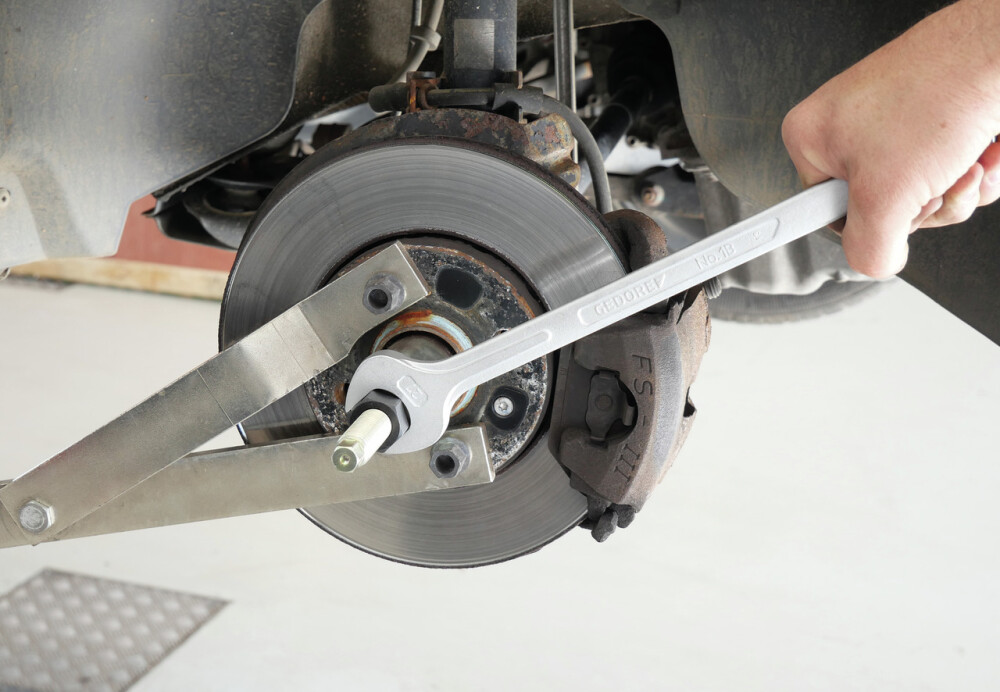 Drive Shaft Insertion Tool