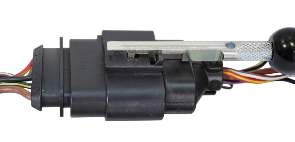 Compact Unlocking Tool
