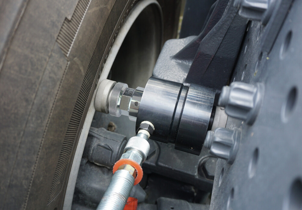 Forcing Wheel Press / Body Press