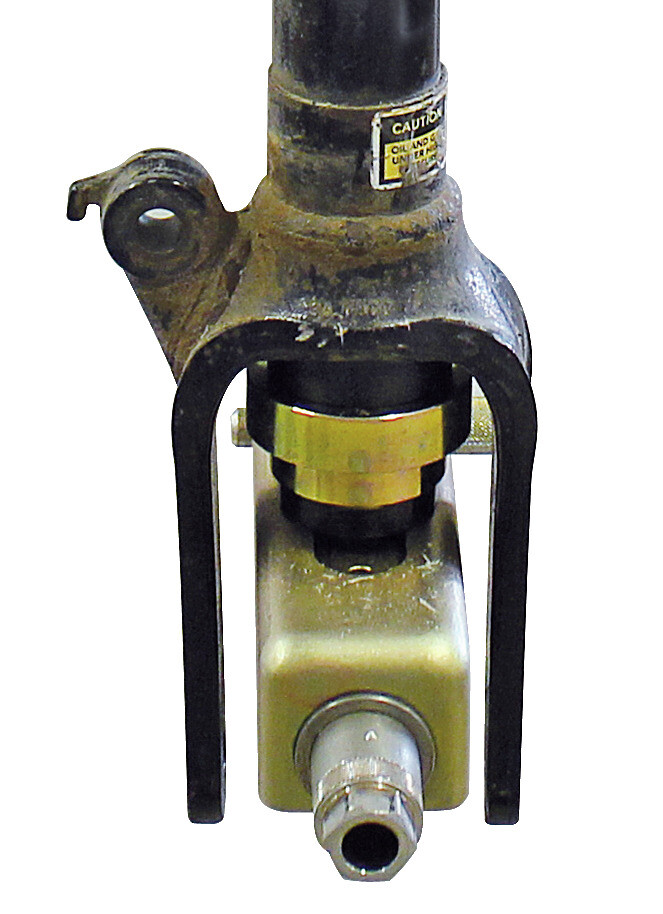Retaining Adaptor for Shock Absorber with Fork Mount